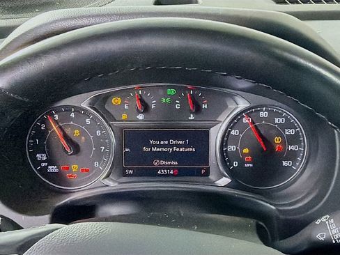 Used 2023 GMC Terrain SLT w/ Elevation Edition image 14