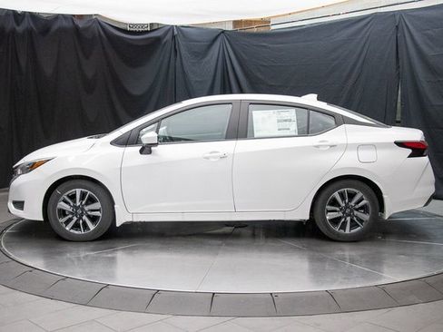 New 2025 Nissan Versa SV w/ Trunk Package image 9