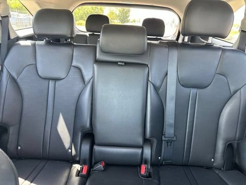 Certified 2024 Kia Sorento S AWD/4WD image 11