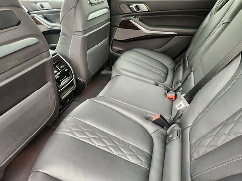 Used 2026 BMW X7 xDrive40i AWD/4WD image 29