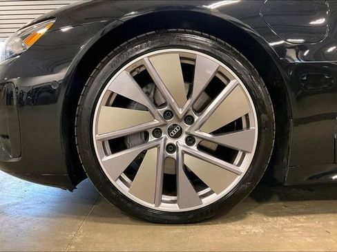 Used 2022 Audi e-tron GT Prestige w/ Prestige Package AWD/4WD image 9