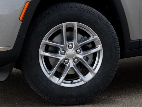 New 2026 Jeep Grand Cherokee L Laredo AWD/4WD image 8