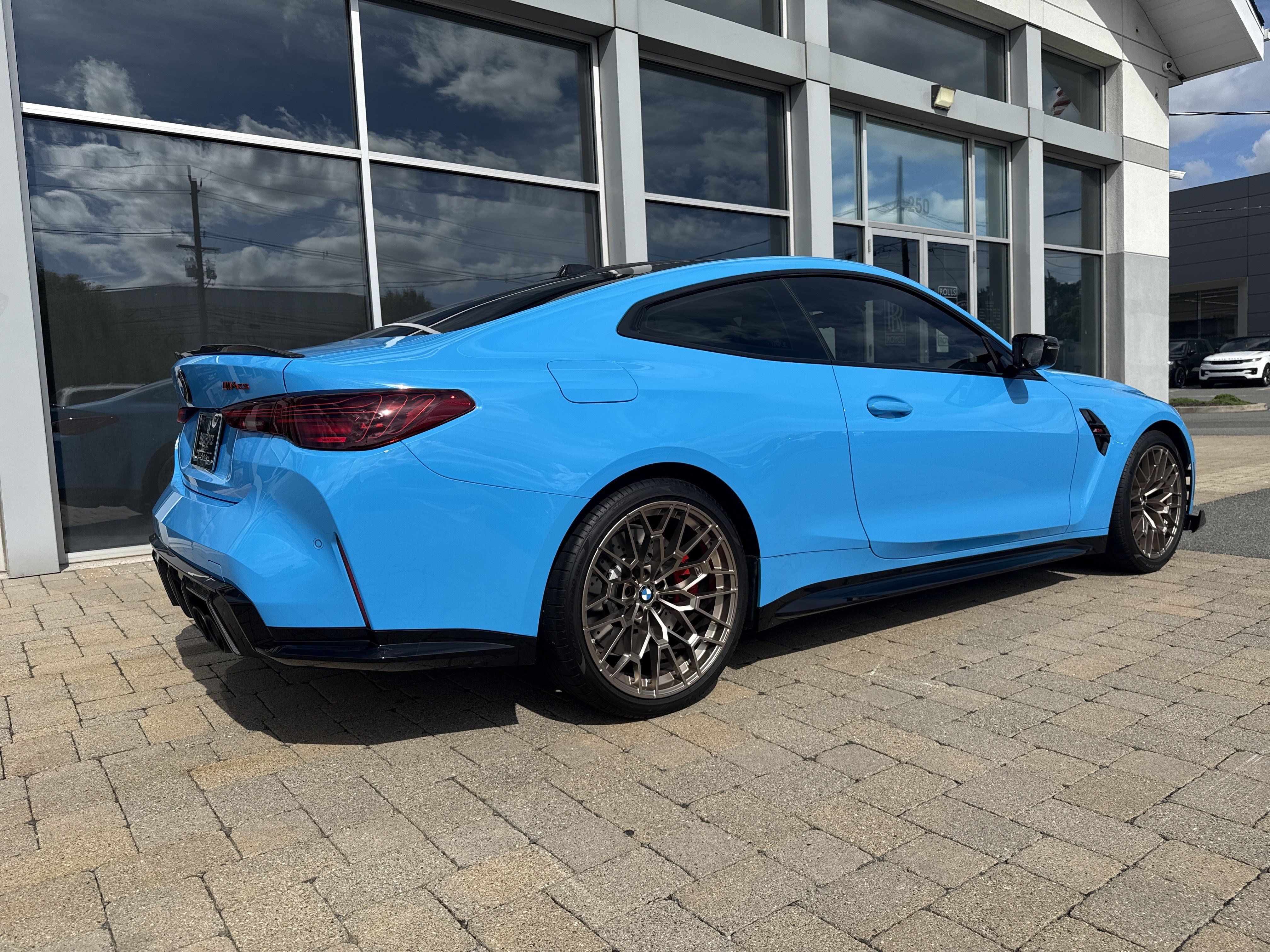 Used 2025 BMW M4 CS AWD/4WD image 32