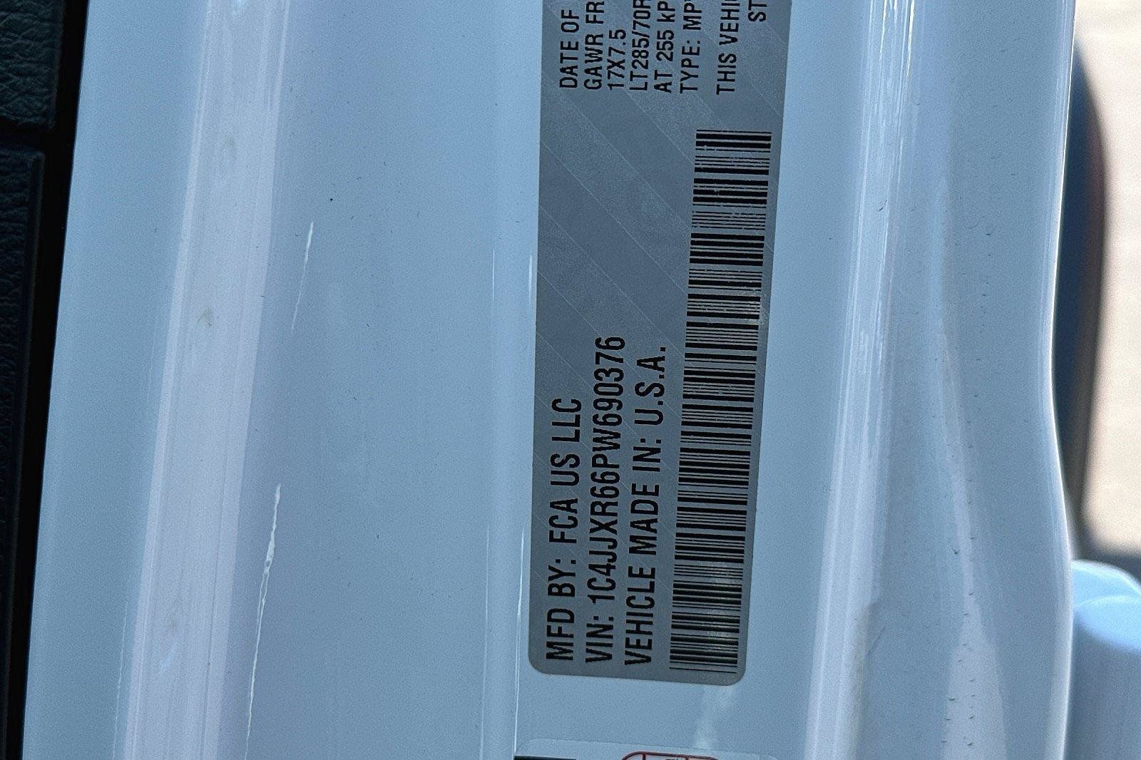 New 2023 Jeep Wrangler Unlimited Rubicon 4xe AWD/4WD image 24