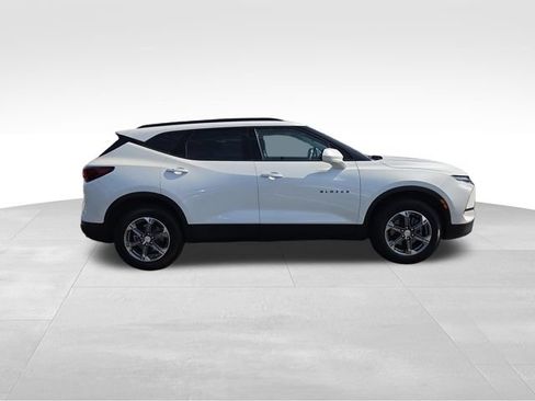 Certified 2024 Chevrolet Blazer LT w/ Convenience Package FWD image 6