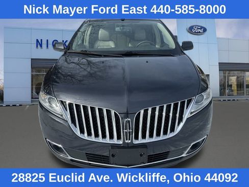 Used 2013 Lincoln MKX AWD w/ Class II Trailer Tow Pkg image 2