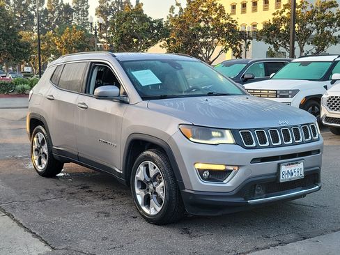 Used 2018 Jeep Compass Limited w/ Navigation Group image 26