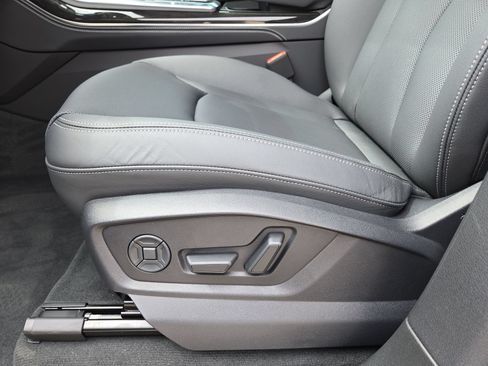 New 2026 Audi Q8 Premium Plus AWD/4WD image 17