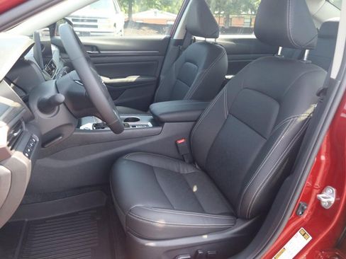 New 2026 Nissan Altima 2.5 SV w/ SV Premium Package AWD/4WD image 19