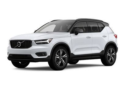 Certified 2022 Volvo XC40 T5 R-Design w/ Climate Package