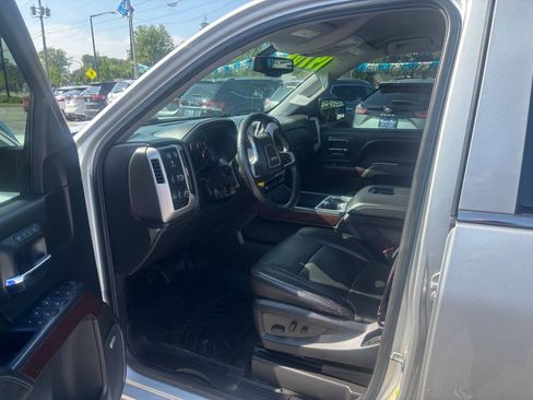 Used 2017 GMC Sierra 1500 SLT w/ SLT Premium Package AWD/4WD image 10