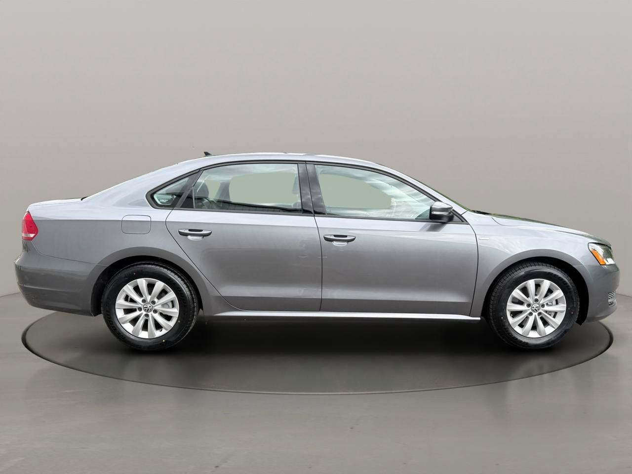 Used 2015 Volkswagen Passat 1.8T Wolfsburg Edition FWD image 7