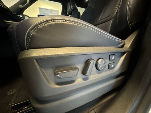 New 2026 INFINITI QX80 4WD image 12