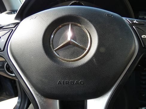 Used 2015 Mercedes-Benz GLK 350 2WD image 42