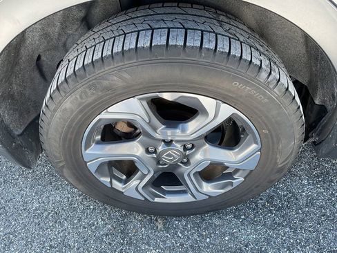 Used 2018 Honda CR-V EX image 9