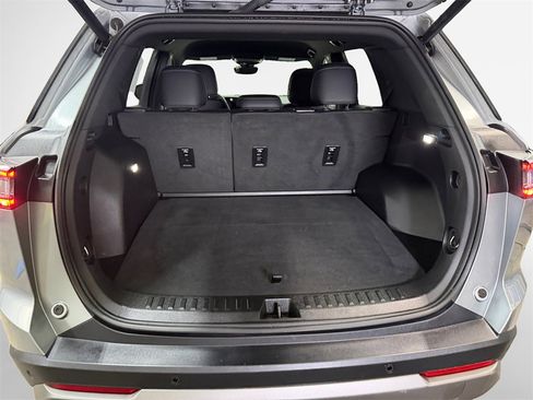 Certified 2025 Chevrolet Equinox LT w/ Convenience Package II image 25