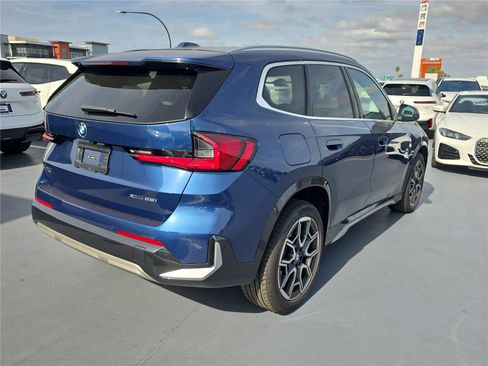 Certified 2025 BMW X1 xDrive28i w/ Convenience Package image 3