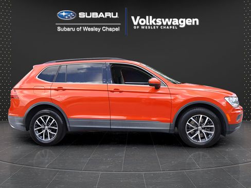 Used 2019 Volkswagen Tiguan SE w/ Panoramic Sunroof Package FWD image 8