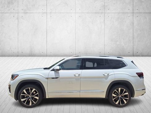 New 2025 Volkswagen Atlas SEL Premium R-Line image 2