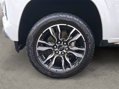 Certified 2025 Chevrolet Colorado Z71 w/ Technology Package image 14