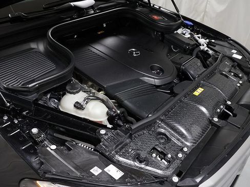 Certified 2026 Mercedes-Benz GLS 450 4MATIC image 40
