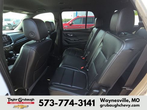 Used 2023 Chevrolet Traverse LT AWD/4WD image 28
