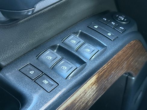 Used 2018 GMC Sierra 1500 Denali image 20