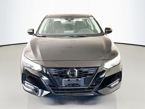 Used 2023 Nissan Sentra SR w/ Midnight Edition Package FWD image 2