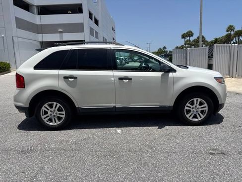 Used 2011 Ford Edge SE w/ 101A Rapid Spec Order Code FWD image 2