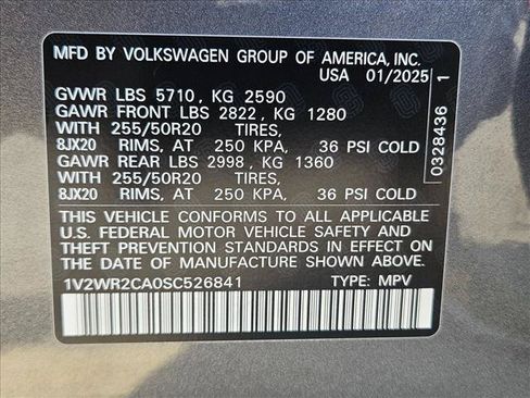 Used 2025 Volkswagen Atlas SE FWD image 25