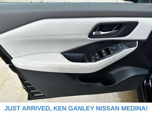 Certified 2023 Nissan Rogue SV w/ SV Premium B Package AWD/4WD image 15