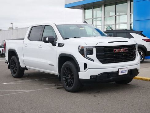 Used 2023 GMC Sierra 1500 Elevation w/ Preferred Package AWD/4WD image 23