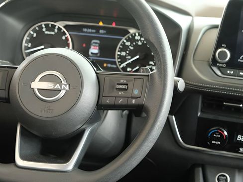 Used 2023 Nissan Rogue SV FWD image 27