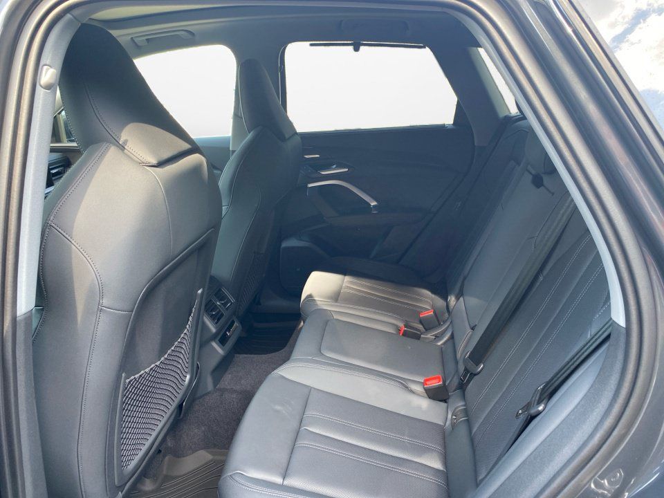 Used 2026 Audi Q5 Premium Plus w/ Premium Plus AWD/4WD image 13