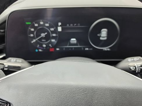 Used 2024 Kia Niro Wave w/ Wave Preserve Package FWD image 42