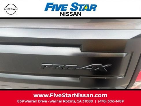 Used 2025 Nissan Frontier PRO-4X w/ Pro Convenience Package AWD/4WD image 14