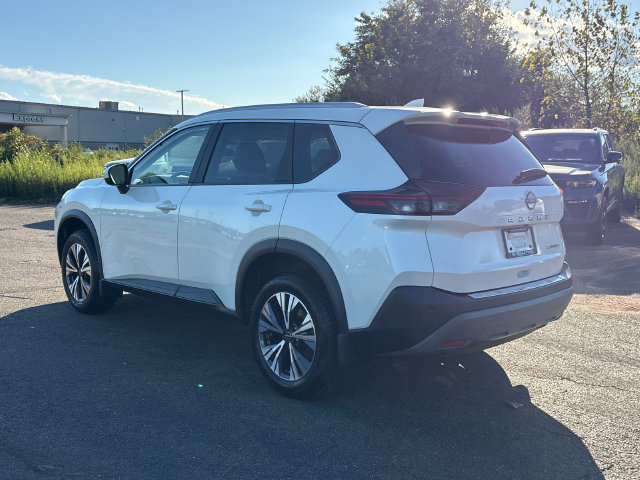 Certified 2023 Nissan Rogue SV w/ SV Premium B Package AWD/4WD image 4