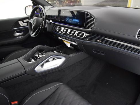 New 2026 Mercedes-Benz Maybach GLS 600 4MATIC image 12
