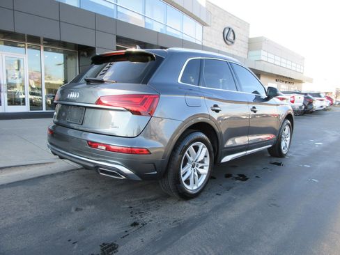 Used 2022 Audi Q5 2.0T Premium image 11