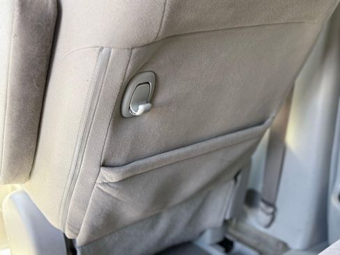 Used 2016 Nissan Quest SV image 35