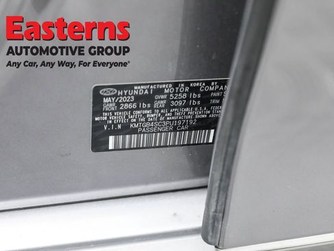 Used 2023 Genesis G80 2.5T image 39