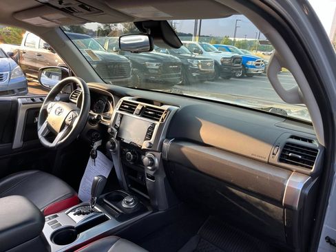Used 2021 Toyota 4Runner Trail Special Edition AWD/4WD image 10