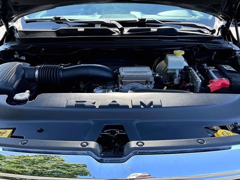 Used 2022 RAM 1500 Laramie AWD/4WD image 35
