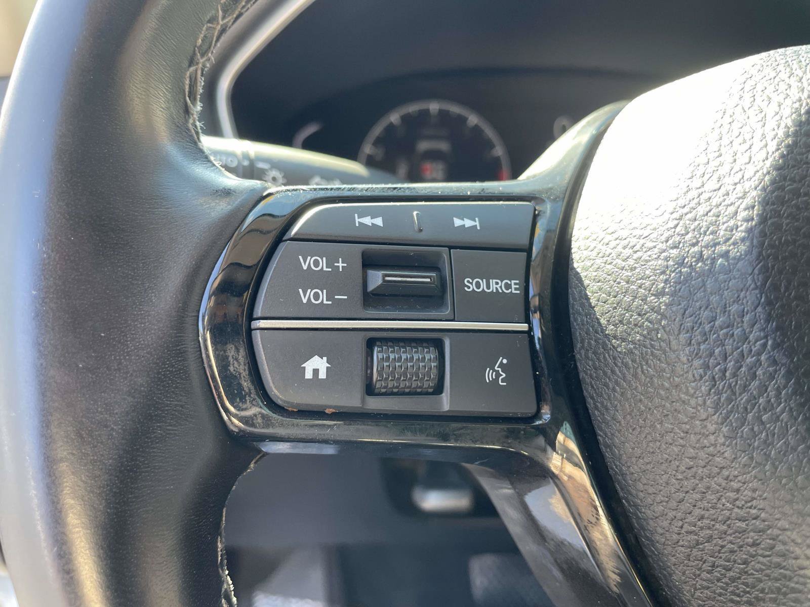 Used 2024 Honda Civic EX-L image 10