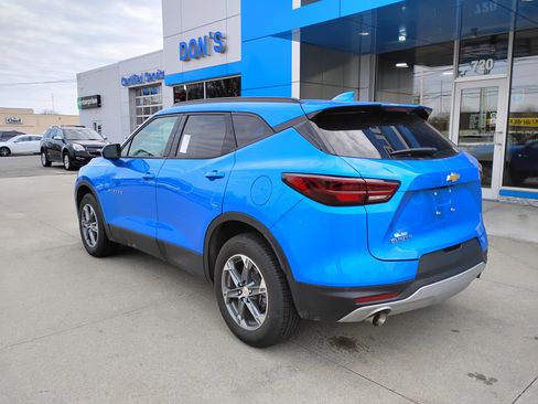 Used 2024 Chevrolet Blazer LT w/ Convenience Package image 2