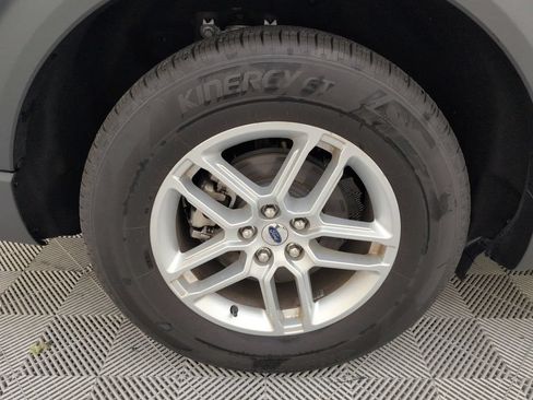 Used 2025 Ford Explorer Active RWD image 14