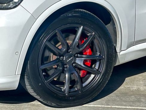 Used 2018 Dodge Durango SRT w/ SRT Interior Appearance Group image 38