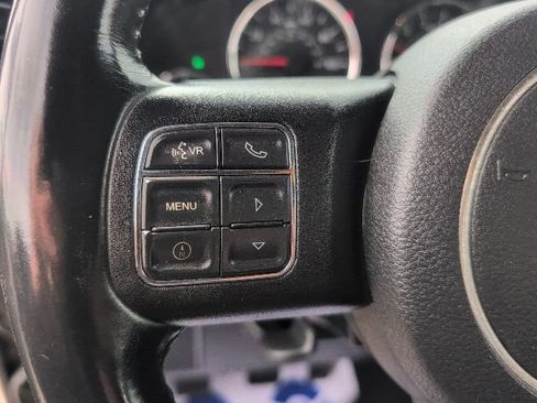 Used 2017 Jeep Wrangler Sport w/ Mopar Black Appearance Group AWD/4WD image 20
