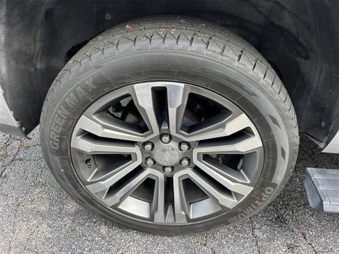 Used 2019 GMC Yukon Denali w/ Denali Ultimate Package image 15