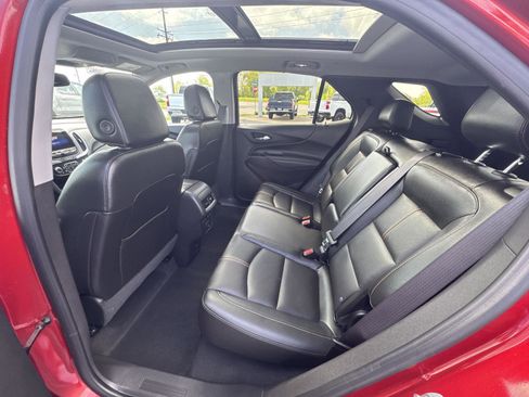 Used 2024 Chevrolet Equinox Premier AWD/4WD image 9